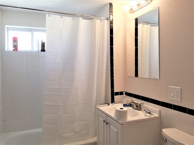 Photo - GREAT 5 BED/2 BATH IN ALLSTON