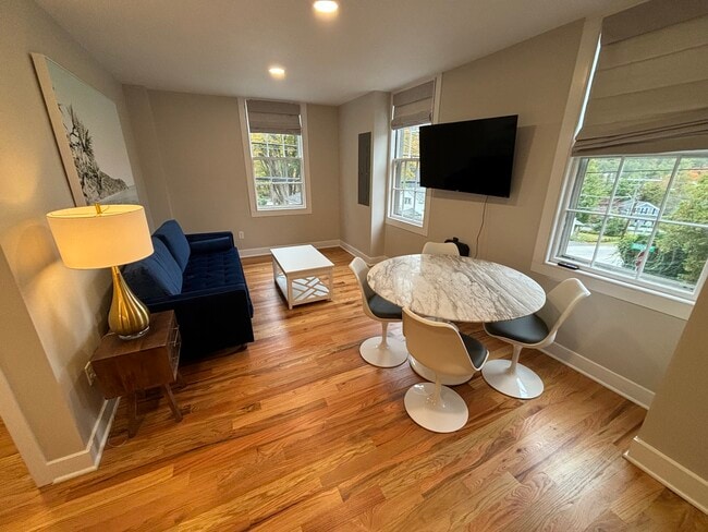 Building Photo - 23 Main St