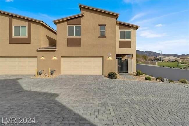 Photo - 7481 Moonglade St
