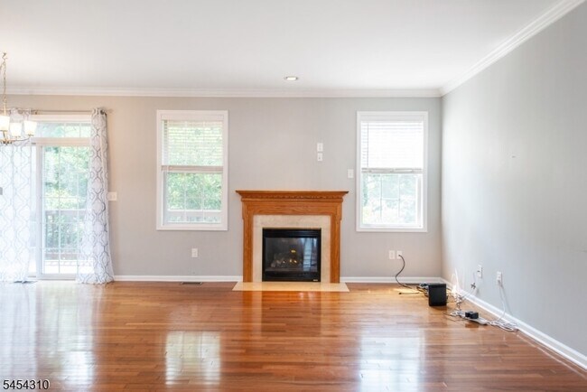Photo - 44 George Russell Way