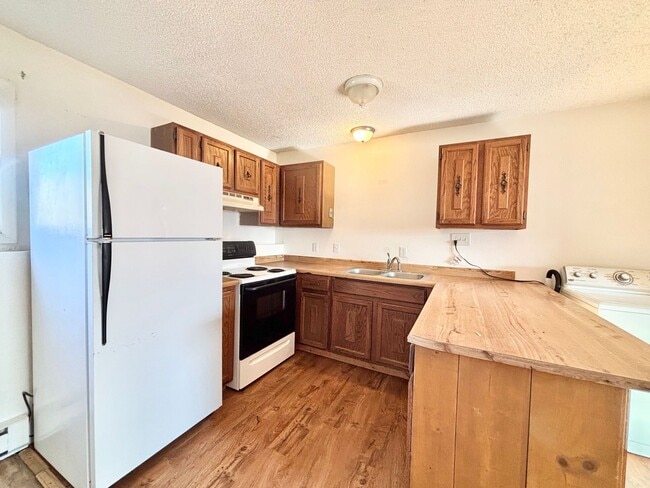 Photo - 207 W Rosebud Ave Unit B