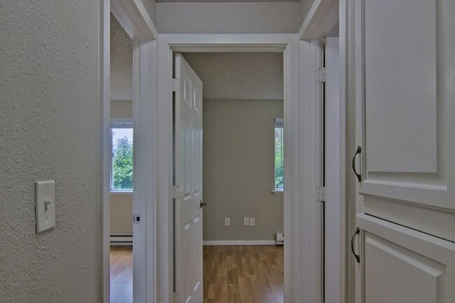 Photo - The Norpoint 8 Apartments