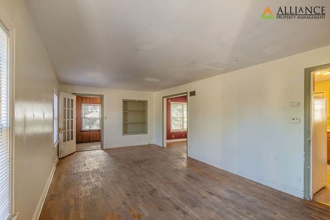 Photo - 1857 Anderson Ave Unidad 1857