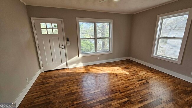 Photo - 481 W Johnston St