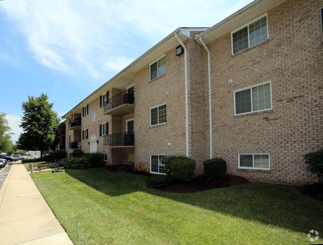 Dunhill South Apartments