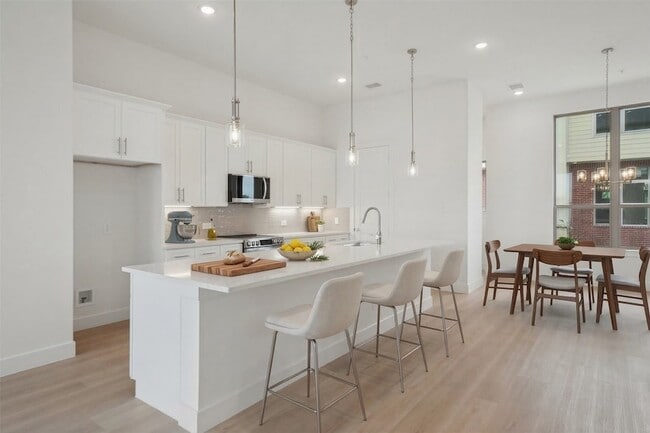 Photo - 13351 Goodland St