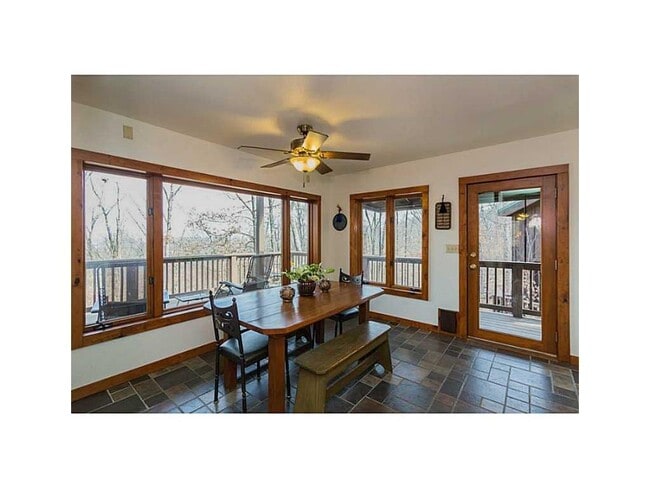 Photo - 3125 Ed Edwards Rd