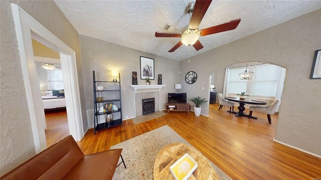 Photo - 1827 Capitol Ave