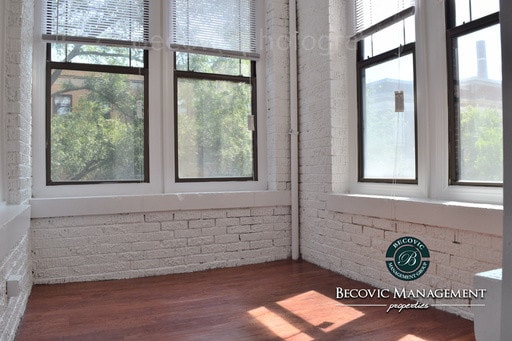 Photo - 1648 W Jonquil Terrace