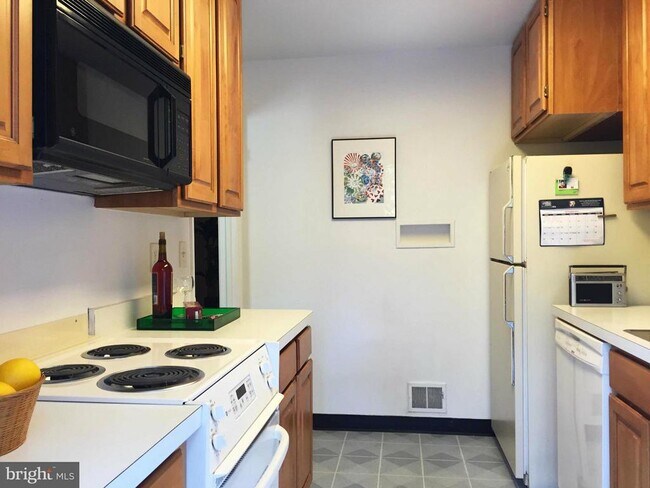 Photo - 3336 Webley Ct