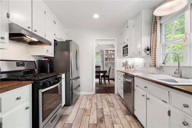 Photo - 179 Mt Calvary Rd