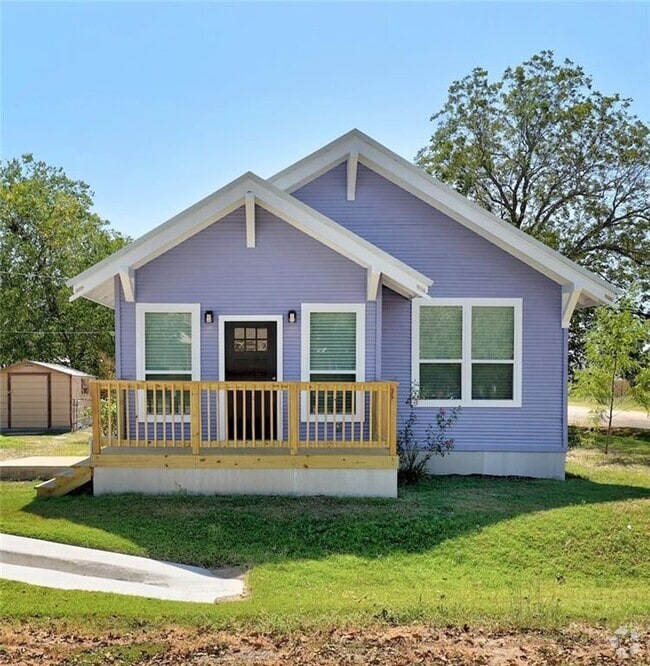 Building Photo - 719 W 3rd St Rental