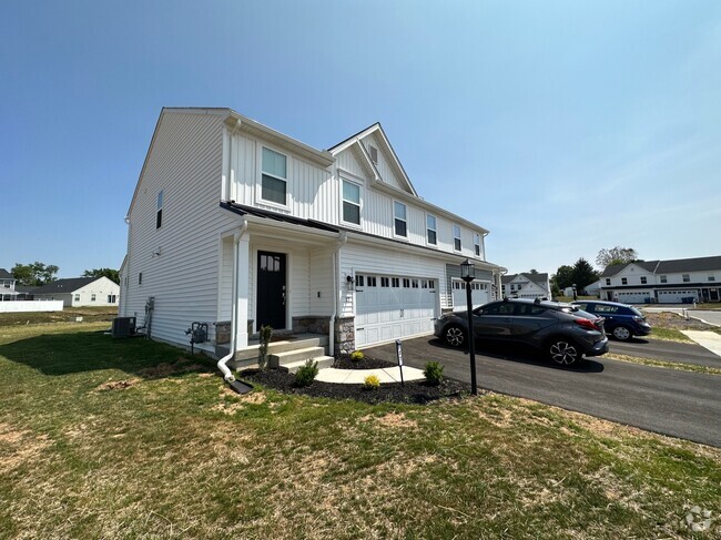 Building Photo - 27 Shillington Ln Rental