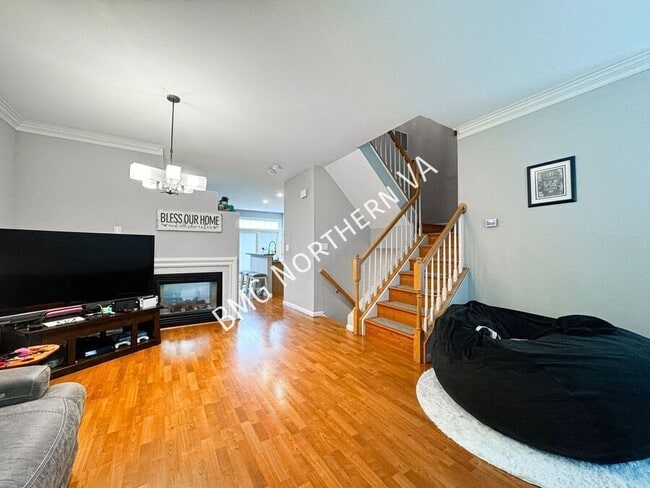 Photo - 13363 Colchester Ferry Pl