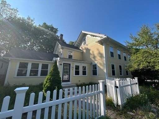 Building Photo - 55 Billings St