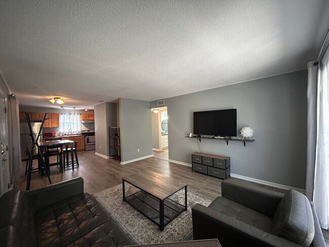 Photo - Adorable, Completely Furnished & Updated 2...