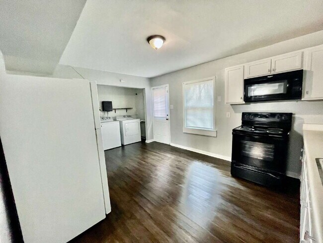 Photo - 3-Bedroom Townhome in vibrant southside Richmond