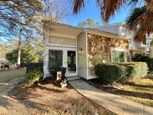 Photo - 201 Mariners Row