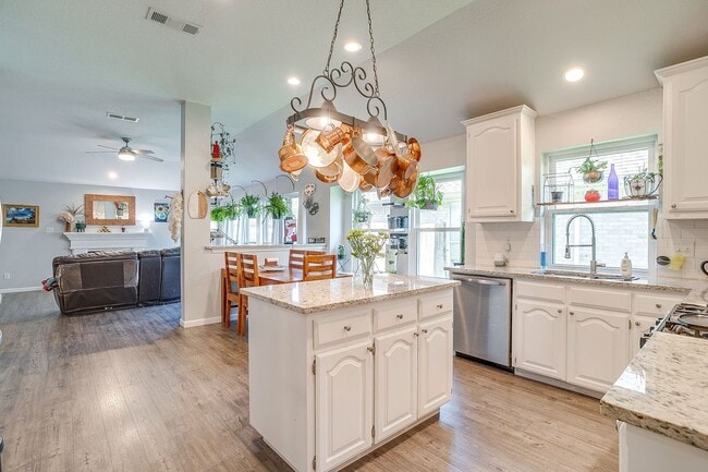 Photo - Welcome Home- Amazing 4 Bed, 2 Bath Rental in Desirable Trace Ridge- Keller ISD- 76244