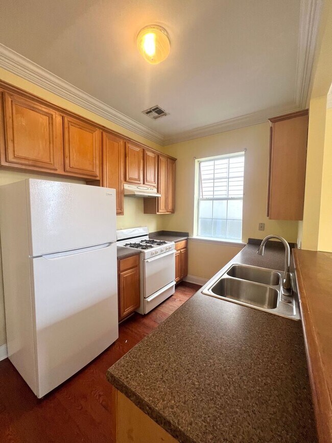 Photo - 150-150 Millaudon St Unit 150