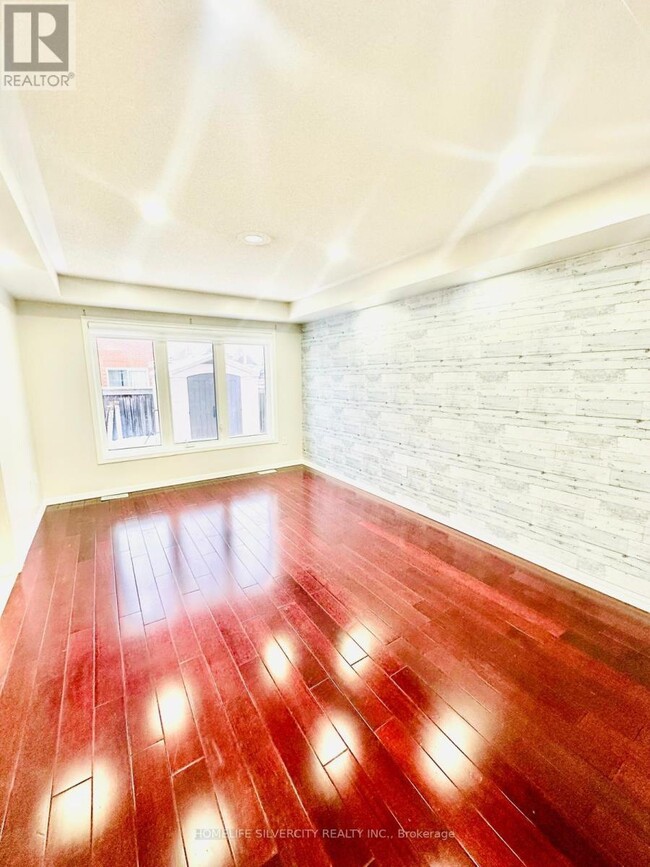 Photo - 29 Lathbury St