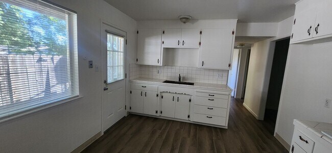 Photo - 8118003/37 Unit 8118003002