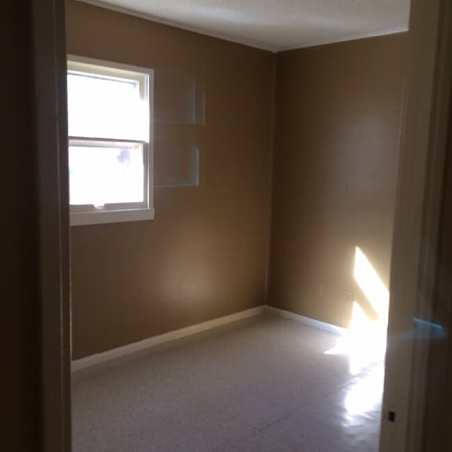 Photo - 2 Bedroom rental in Millington!