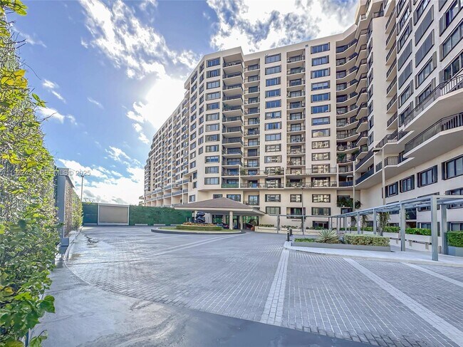 Photo - 540 Brickell Key Dr Unit 1800