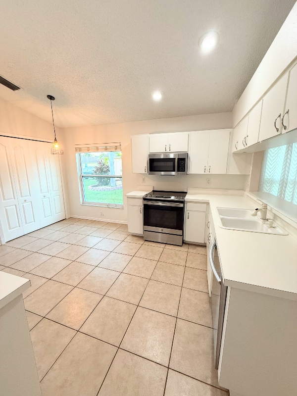 Photo - 28927 Stormcloud Pass