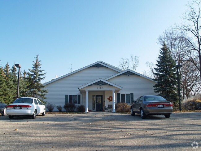 Walnut Grove APTS LLC