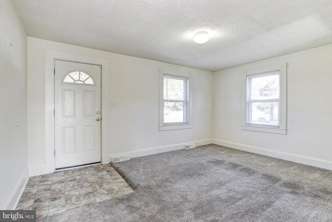 Photo - 15 Ritters Ln