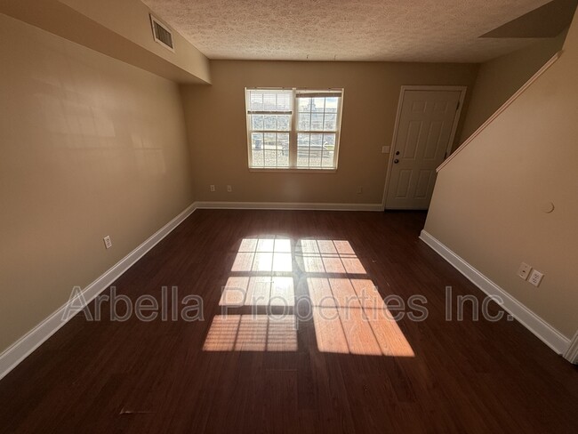 Photo - 133 Walker St Unit Apt 2