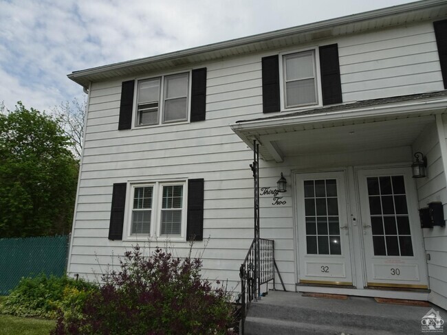 Building Photo - 32 Parkwood Blvd Rental