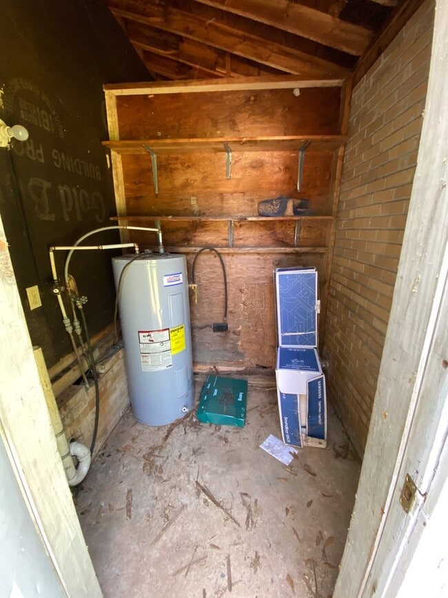 Photo - 132 Woodland Ave Unit A