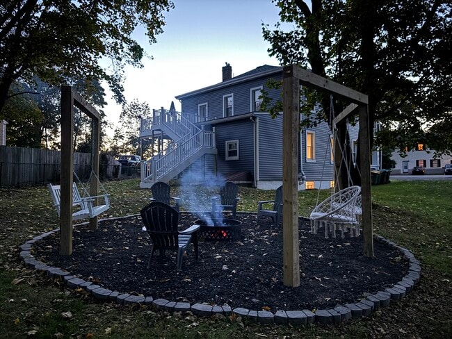 Parte trasera de la casa - 1626 Middle Rd Unidad 1