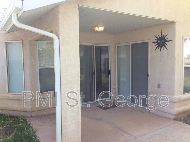 Photo - 710 S Indian Hills Dr