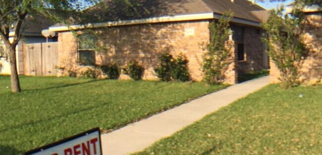 2301 N Dahlia St Unit 3