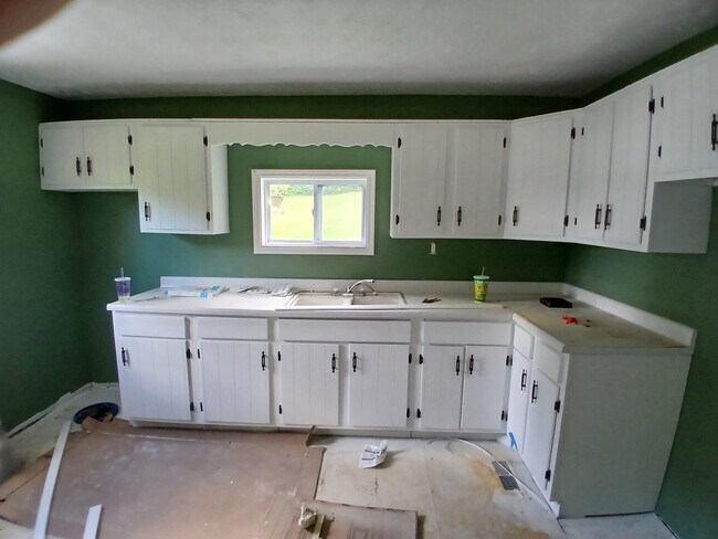 Photo - 272 Loop Hollow Rd