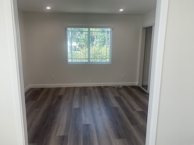 Photo - 708 W Gage Ave Unit 1