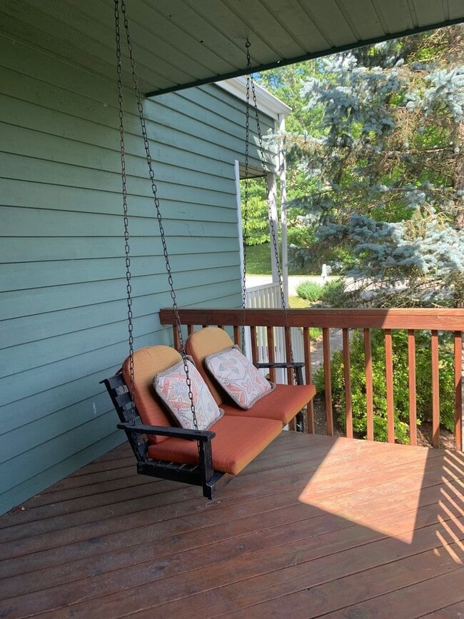 Photo - 1100 Cottonwood Dr