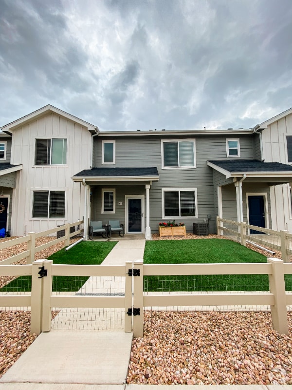Building Photo - 720 Oregon Trail Rental