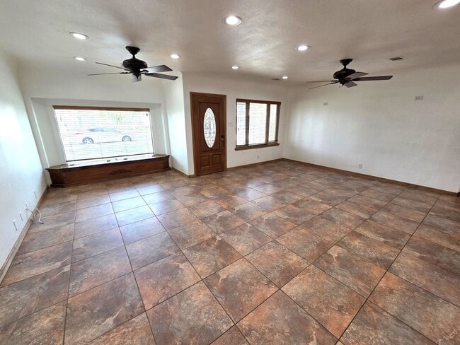 Photo - Beautiful 2 Bedroom 1 Bath Home