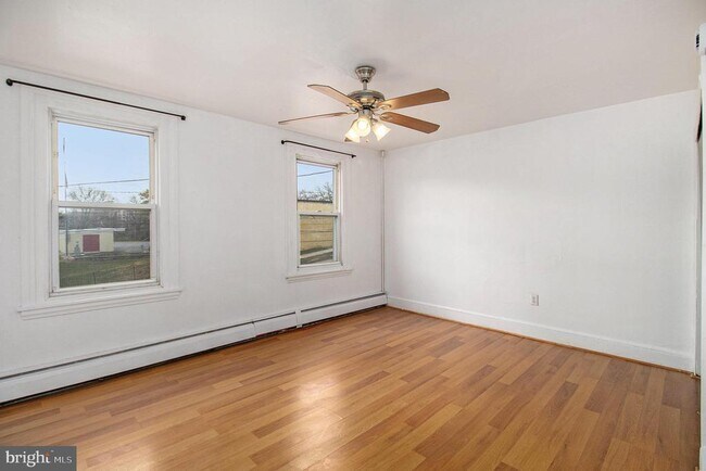 Photo - 330 W 3rd Ave Unit #2