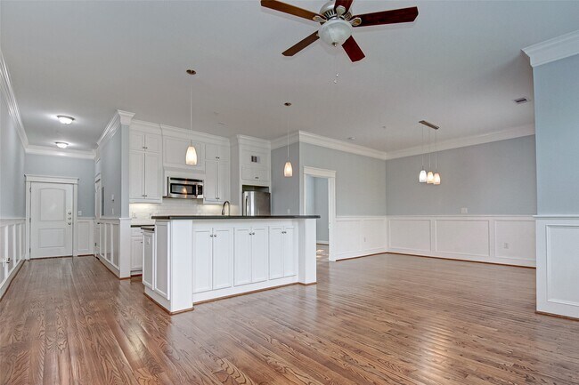 Photo - 2802 Morrison St Unit 310