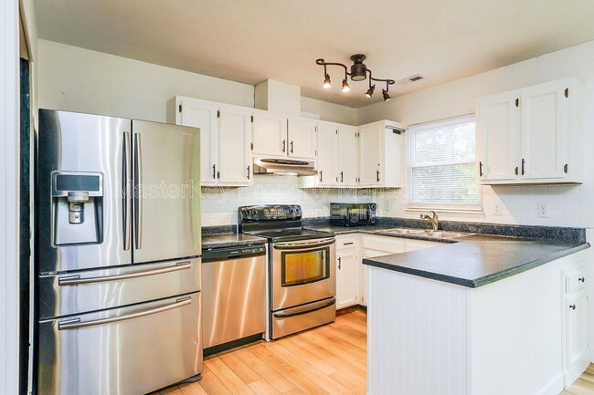 Photo - 8912 Taymouth Ct