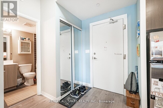 Photo - 741 Sheppard Ave W Unit 104