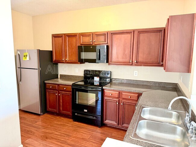 Photo - 2304 Bigwood Trail