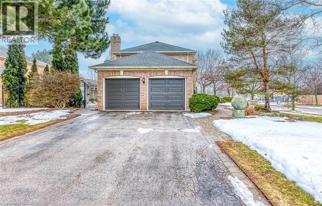 Photo - 4220 Millcroft Park Dr