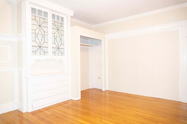 Photo - 53 Strathmore Rd Unidad 3