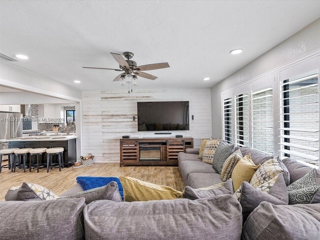 Photo - 1650 NW 114th Ave